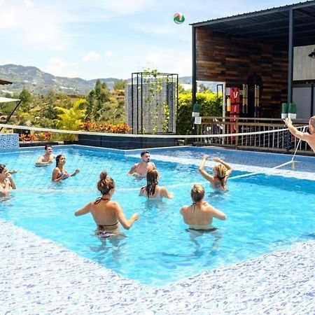 Happy Buddha Hostel & Lodge Guatapé Dış mekan fotoğraf