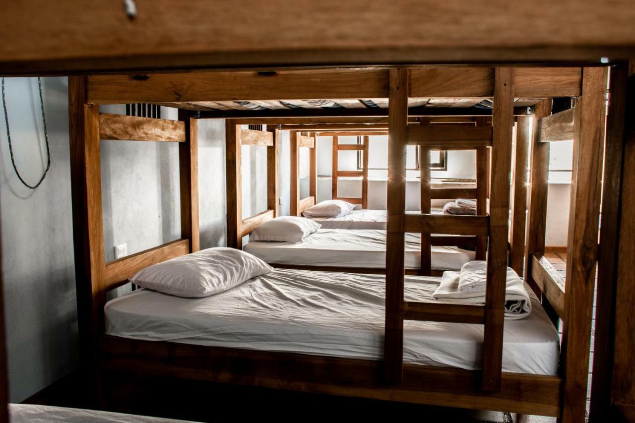 Happy Buddha Hostel & Lodge Guatapé Dış mekan fotoğraf